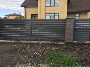 Забор жалюзи 72 метра фото в Новосиньково