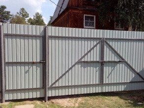 Забор с воротами и калиткой 100 метров фото в Новосиньково